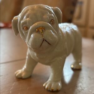 Lenox Bulldog